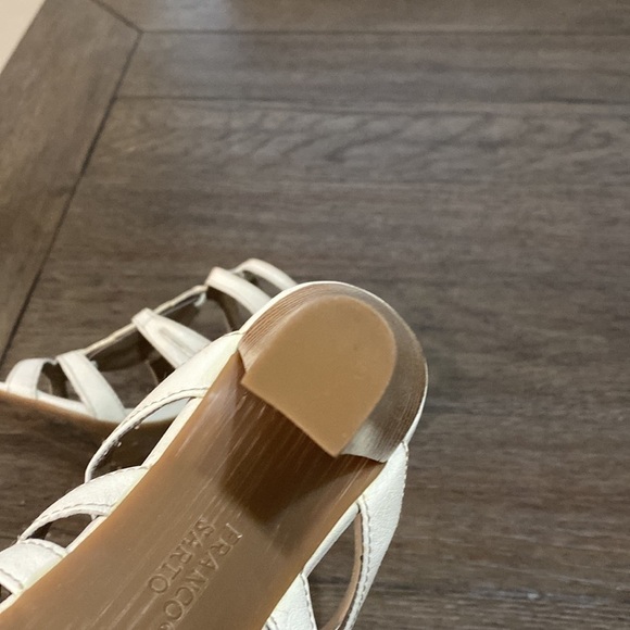 Franco Sarto cream seashell adjustable strap sandal’s | Size 8 1/2 - Picture 11 of 12